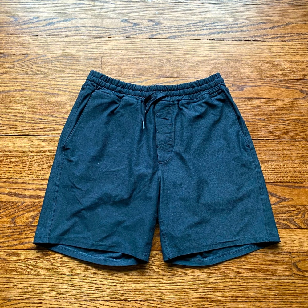 Outdoor Voices Sunday Short
